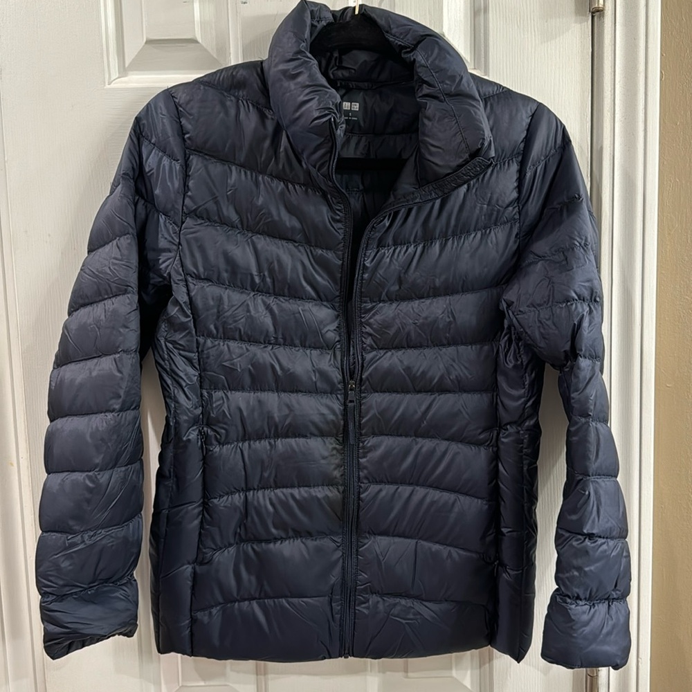 Uniqlo Navy Blue Ultralight Down Puffer Coat - S